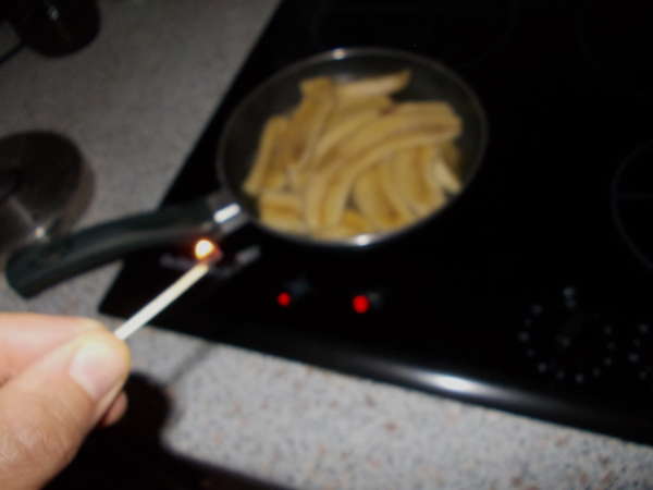 fichier 20131008_2131_001recette_bananes_flambees_allumettes-0.jpg
