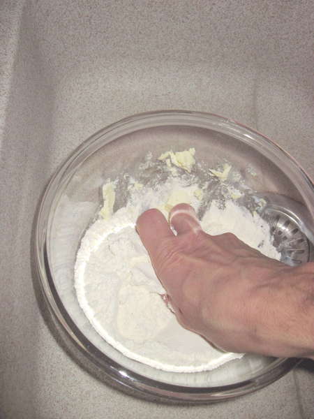 fichier 20131013_1419_003recette_tarte_tomme_de_savoie_pate_brisee_travail-0.jpg