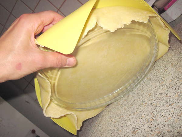 fichier 20131013_1508_002recette_tarte_tomme_de_savoie_pate_brisee_retourner_moule-0.jpg