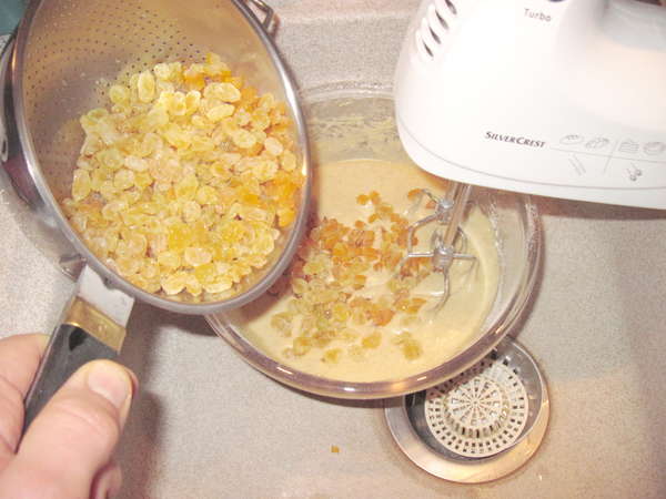 fichier 20131226_2045_002recette_pain_epices_ajouter_dans_appareil-0.jpg