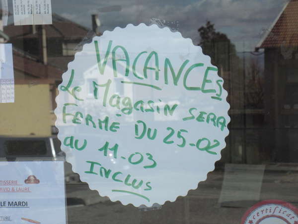 fichier 20140222_1310_d53_route_saint_sorlin_en_vallloire_boulangerie_fermee-0.jpg