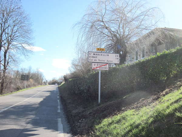 fichier 20140222_1503_003d518_route_saint_etienne_de_saint_geoirs_panneau_fin-0.jpg