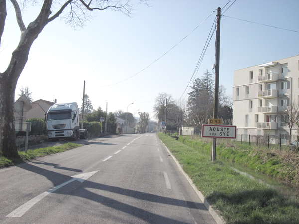 fichier 20140308_1529_001d93_route_aouste_sur_sye_panneau-0.jpg