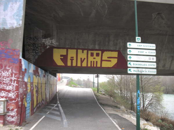 fichier 20130407_0837_001pc_route_pont_sous_autoroute-0.jpg