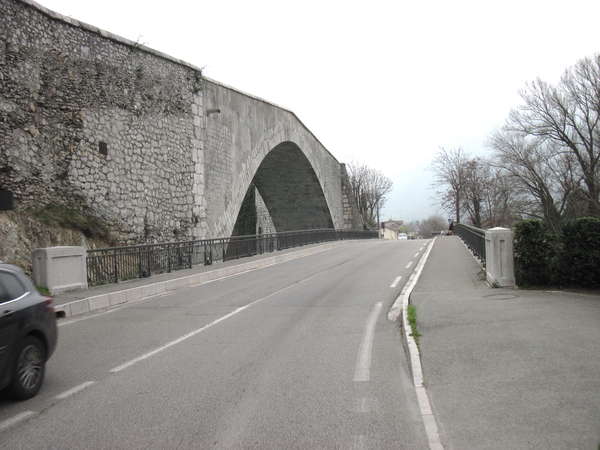 fichier 20130407_0849_001d1075_route_pont_de_claix_pont_sur_le_drac-0.jpg