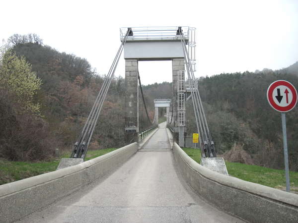 fichier 20130407_1108_002d34_route_pont_de_brion_sur_ebron-0.jpg