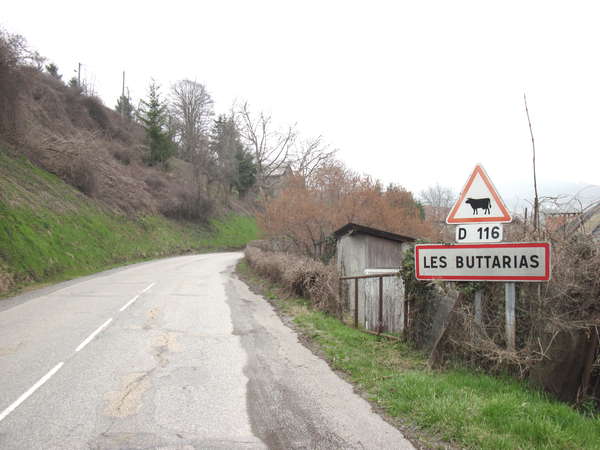 fichier 20130407_1414_d116_route_les_buttarias_panneau-0.jpg