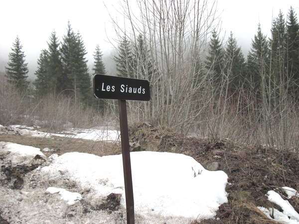 fichier 20130407_1649_d526_route_les_siauds_panneau-0.jpg