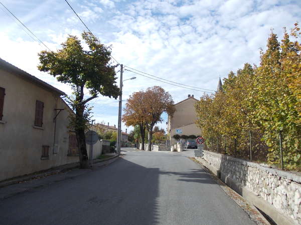 fichier 20131018_1429_005d946_route_noyers_sur_jabron-0.jpg