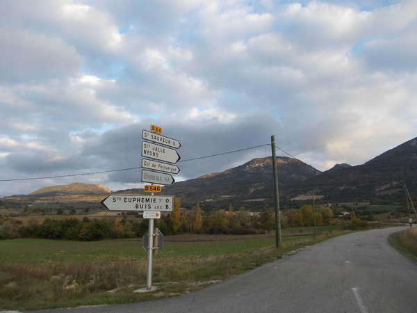 fichier 20131019_0846_002d546_route_carrefour_d64_droite_panneau-0.jpg