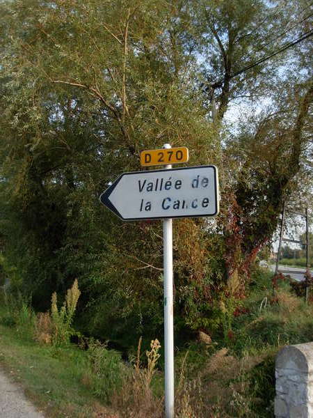 fichier 20111005_0900_001d270_route_panneau_vallee_de_la_cance-0.jpg