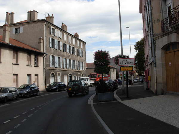 fichier 20111006_1334_001d589_route_le_puy_en_velay_panneau-0.jpg