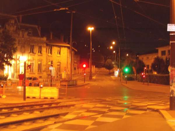 fichier 20120602_0433_grenoble_route_devant_hopital-0.jpg