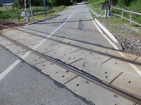 fichier 20120602_0919_002d66_route_voie_ferree-0.jpg