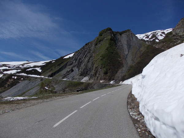 fichier 20120602_1133_d213_route_mur_de_neige-0.jpg