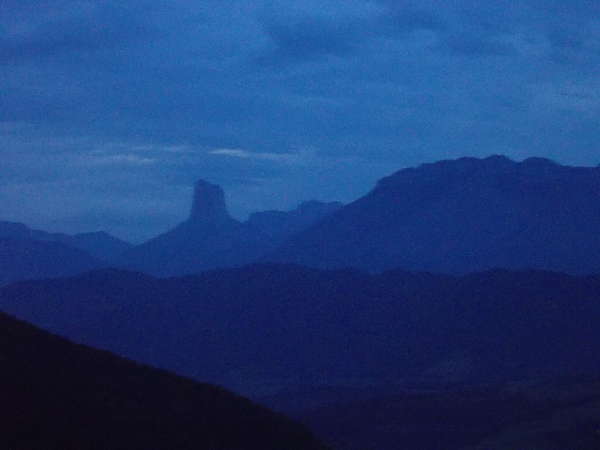 fichier 20120602_2134_002d529_route_vue_mont_aiguille-0.jpg
