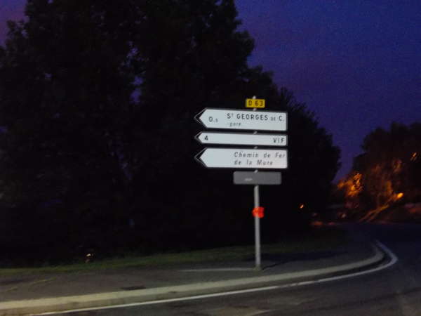 fichier 20120602_2157_d63_route_panneau-0.jpg