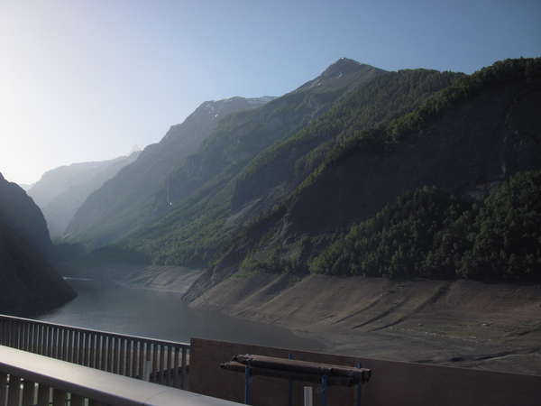fichier 20140607_0751_004d1091_route_barrage_chambon-0.jpg