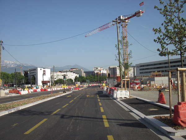 fichier 20140608_1907_pc_route_grenoble_place_nelson_mandela-0.jpg