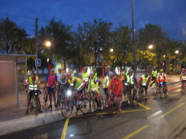 fichier 050_20140920_0704_003brm_200k_place_de_sfax_depart_groupe2-0.jpg