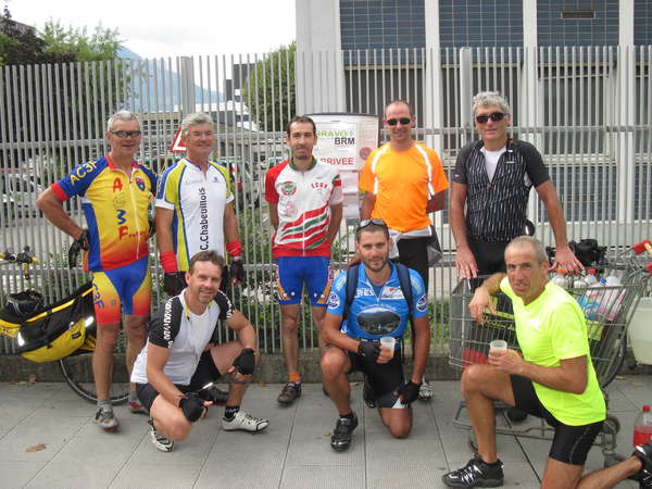 fichier 207_20140920_1621_brm_200k_arrivee_grenoble_gilles_stalin_philippe_cotart_marc_donzel_alain_perriollat_cyril_botalla-costa_marcel_gaillard_christian_gaillard-0.jpg