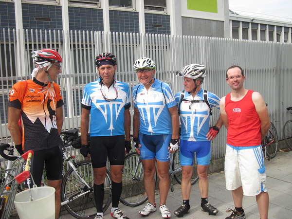 fichier 214_20140920_1537_001brm_200k_arrivee_grenoble_thierry_chaudeur_jean-paul_chambouleyron_francis_georges_pierre_brizard_aymeric_moulins-0.jpg