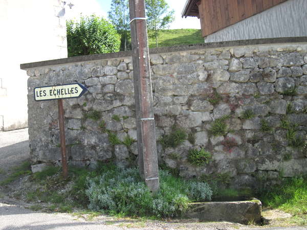 fichier 20140922_1619_003cv_route_attignat_oncin_suivre_les_echelles-0.jpg