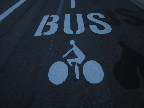 fichier 20140922_1820_001pc_route_avenue_des_martyrs_velo-0.jpg