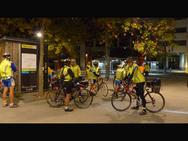 fichier 20141004_0357_depart_grenoble_alain_berrux_florian_cabaj_elio_paschetta_resized-0.jpg