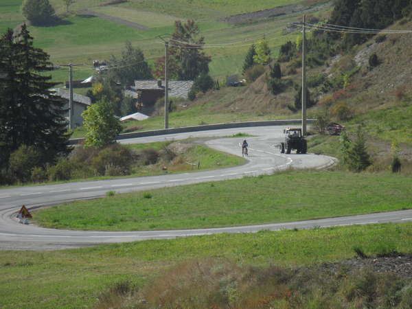 fichier 20141004_1525_001d902_route_lacets_de_lanslevillard_cyril_bottala-costa-0.jpg
