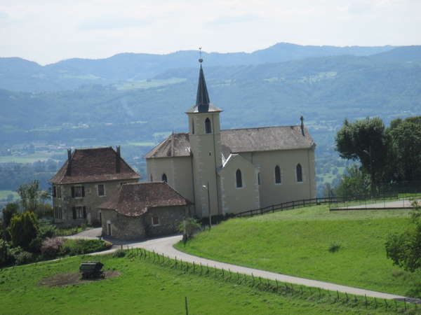 fichier 0300_0008_tfroides_20140821_1449_002d916_route_sainte_marie_dalvey_eglise-0.jpg