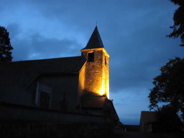 fichier 1100_0008_noyer_20140913_0653_001d116_route_rouac_eglise-0.jpg