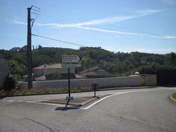 fichier 20140928_1420_100d37_route_cour_et_buis-0.jpg