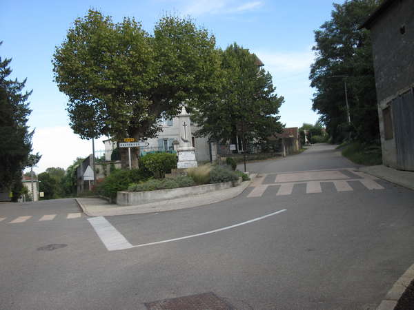 fichier 20140928_1630_d121_route_moras_en_valloire-0.jpg