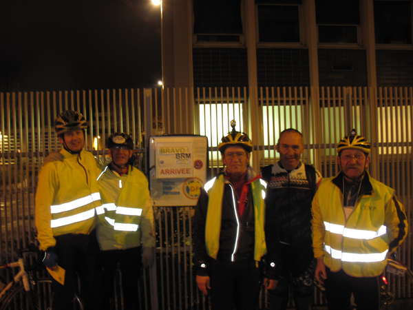 fichier 20150328_2234_002arrivee_grenoble_remy_bourgogne_alain_berrux_jackie_cibrario_eric_vitre_ivan_dinh-0.jpg