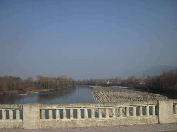 fichier 20150319_0936_001d592_route_pont_sur_le_rhone-0.jpg