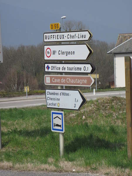 fichier 20150319_1243_001d55_route_ruffieux_panneau-0.jpg