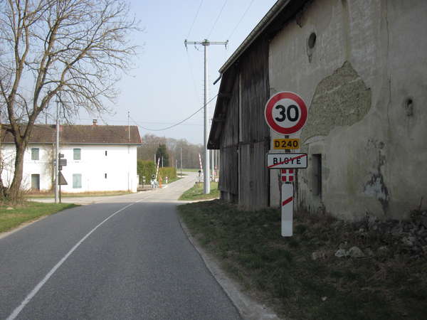 fichier 20150319_1502_001d240_route3d153_route_bloye_panneau_fin-0.jpg