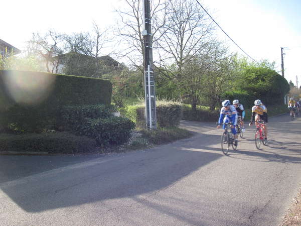 fichier 20150412_0927_008d52_route_ceyzeriat_la_bisou_2015-0.jpg