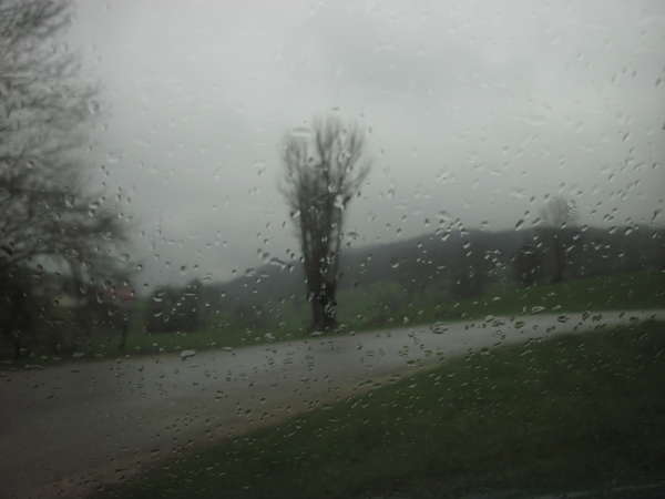 fichier 20150419_1550_001d103_route_pluie-0.jpg