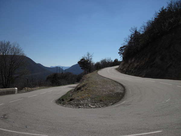 fichier 20150406_1511_d518_route_virage-0.jpg