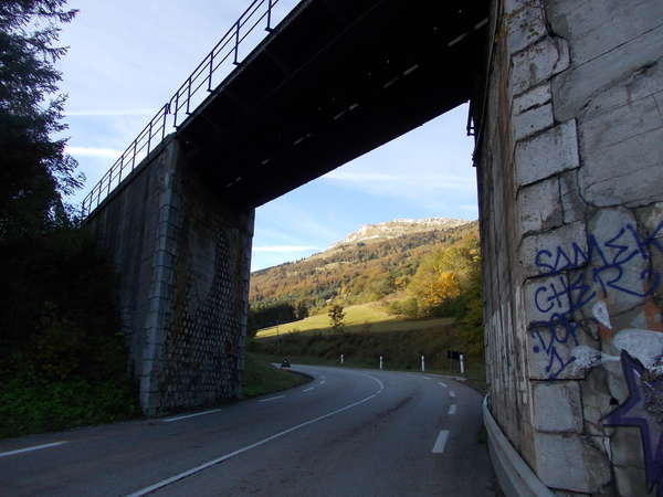 fichier 20131018_0944_d1075_route_pont-0.jpg