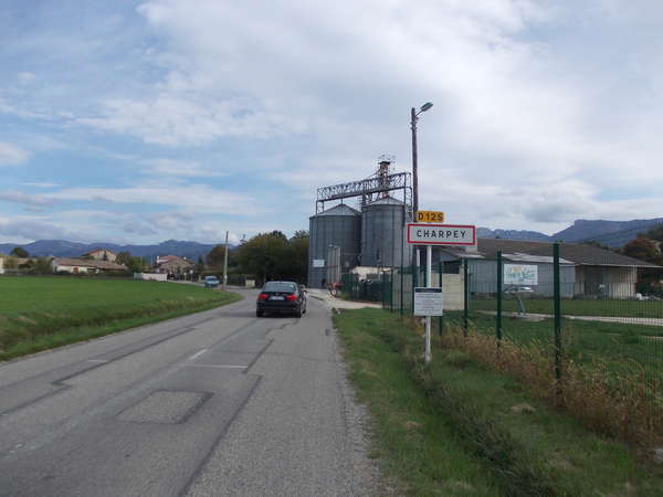 fichier 20131019_1428_001d125_route_charpey_panneau-0.jpg