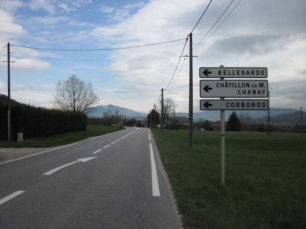 fichier 20150411_1051_d992_route_panneau_avant_carrefour-0.jpg