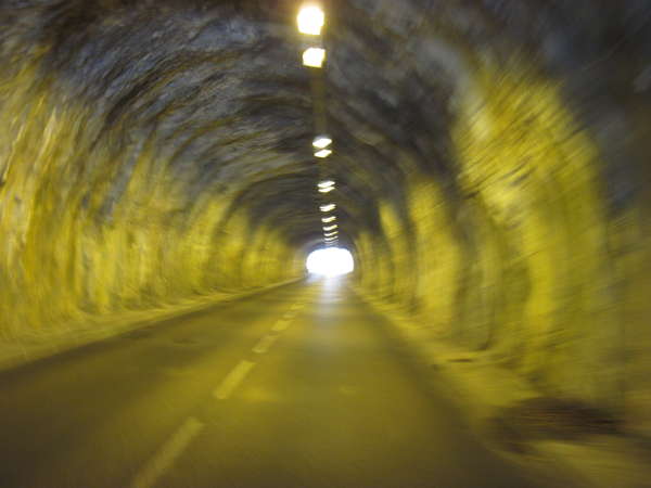 fichier 20150411_1420_002d991_route_tunnel-0.jpg