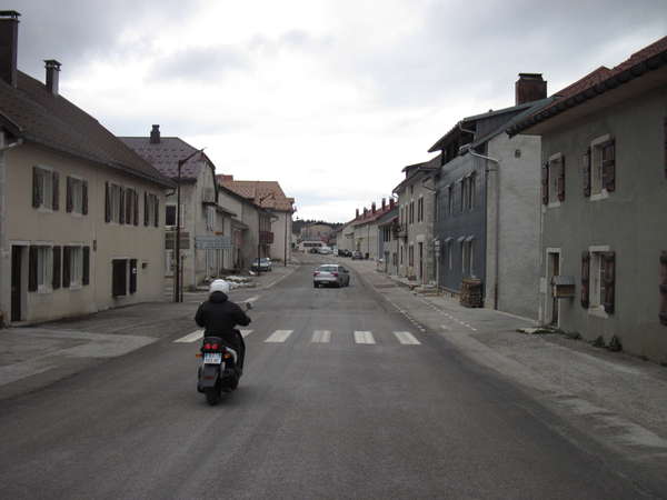 fichier 20150411_1620_003d436_route_lajoux-0.jpg