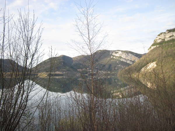 fichier 20150411_1837_d936_route_vue_riviere_ain-0.jpg