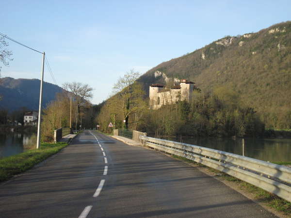 fichier 20150412_0804_002d936_route_conflans_chateau-0.jpg