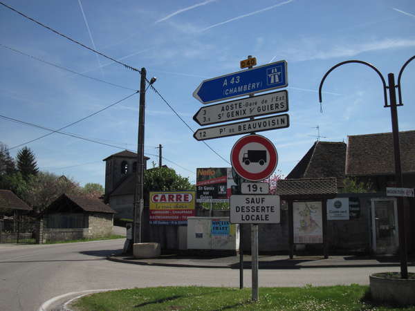 fichier 20150412_1446_001d40_route_saint_didier_panneau-0.jpg