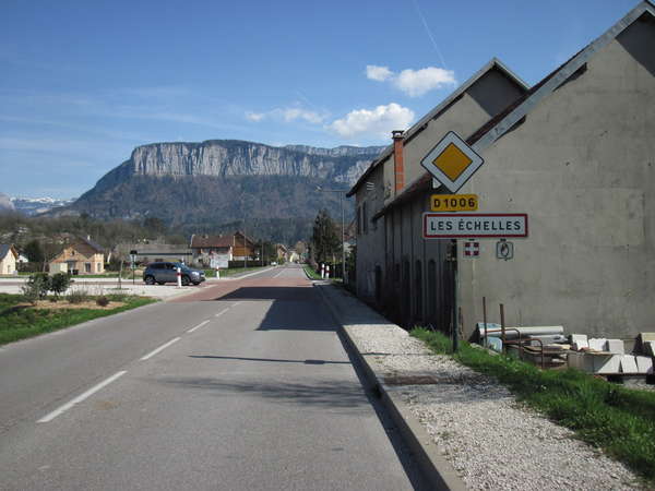 fichier 20150412_1624_d1006_route_les_echelles_panneau-0.jpg